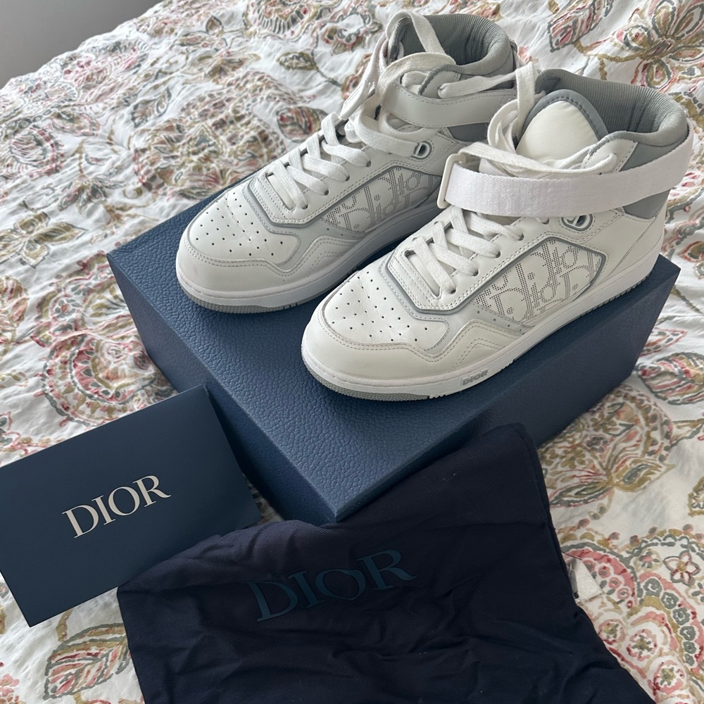 Boys Dior sneakers